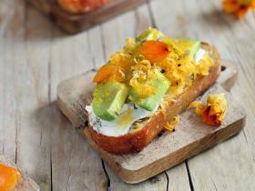 cured_egg_yolk_1